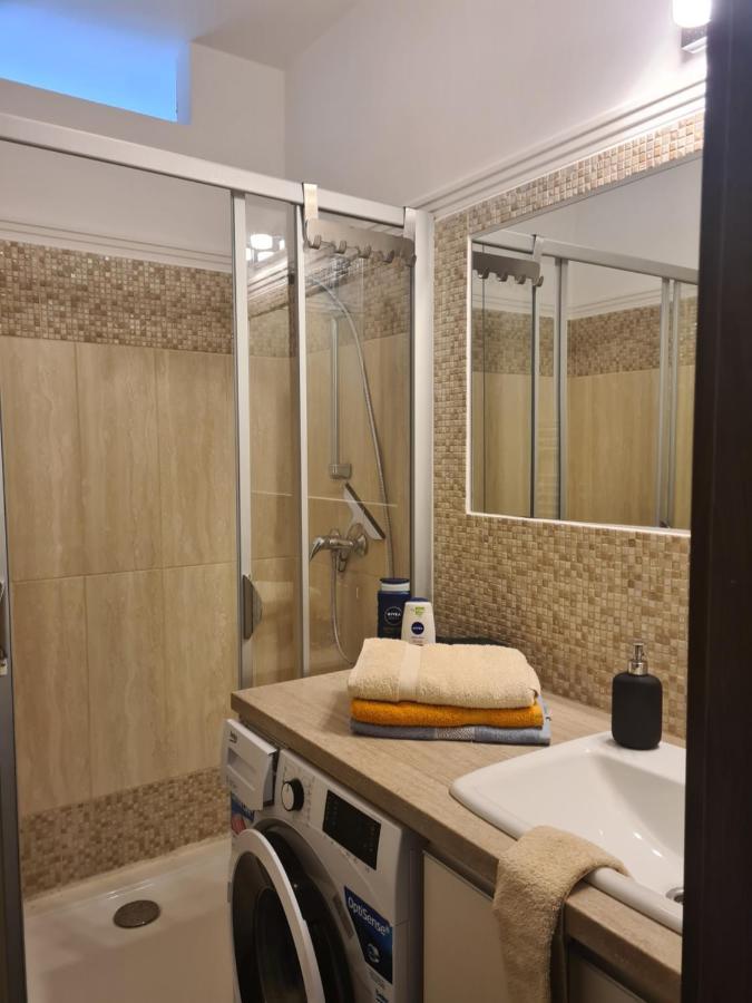Apartman Valentin Apartment Komárno Екстериор снимка